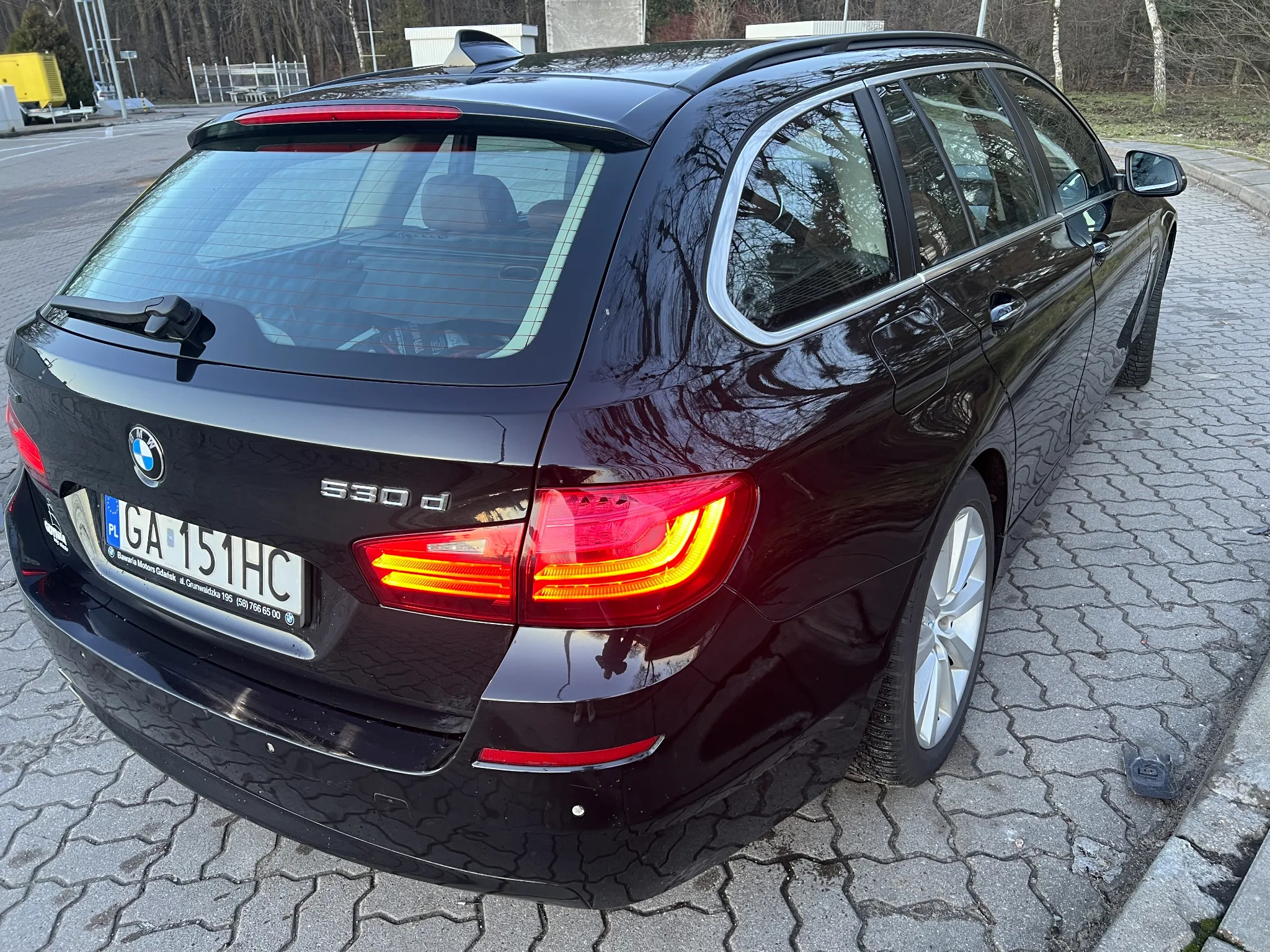 BMW Seria 5 530d xDrive Touring - 3