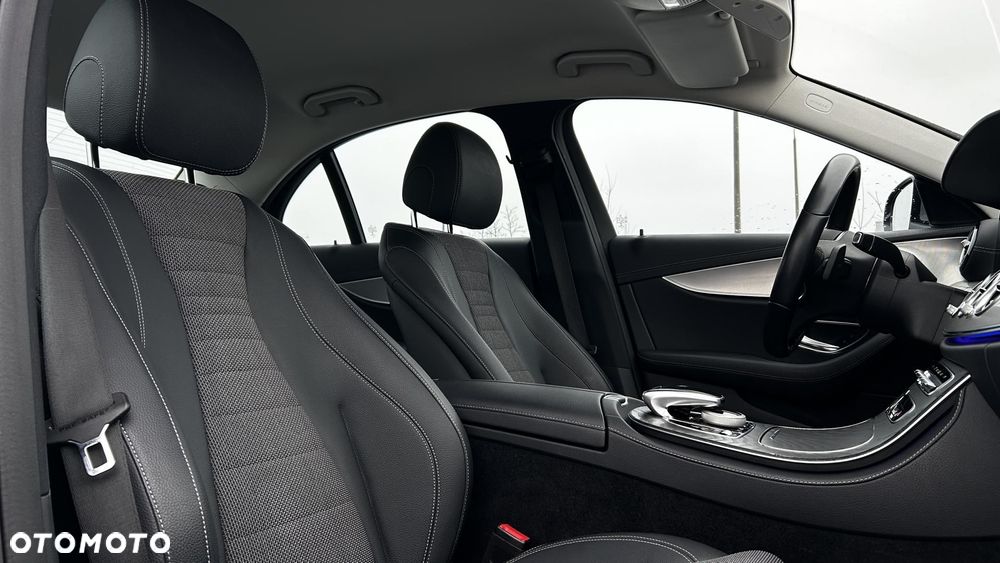 Mercedes-Benz Klasa E - 16