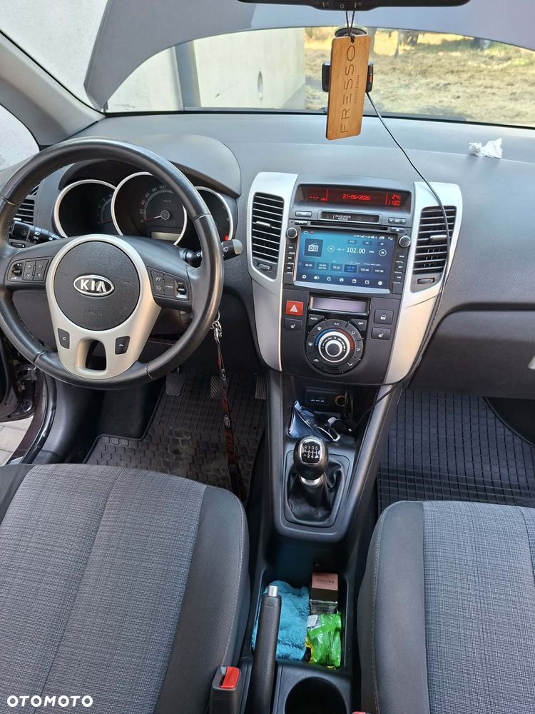 Kia Venga - 3