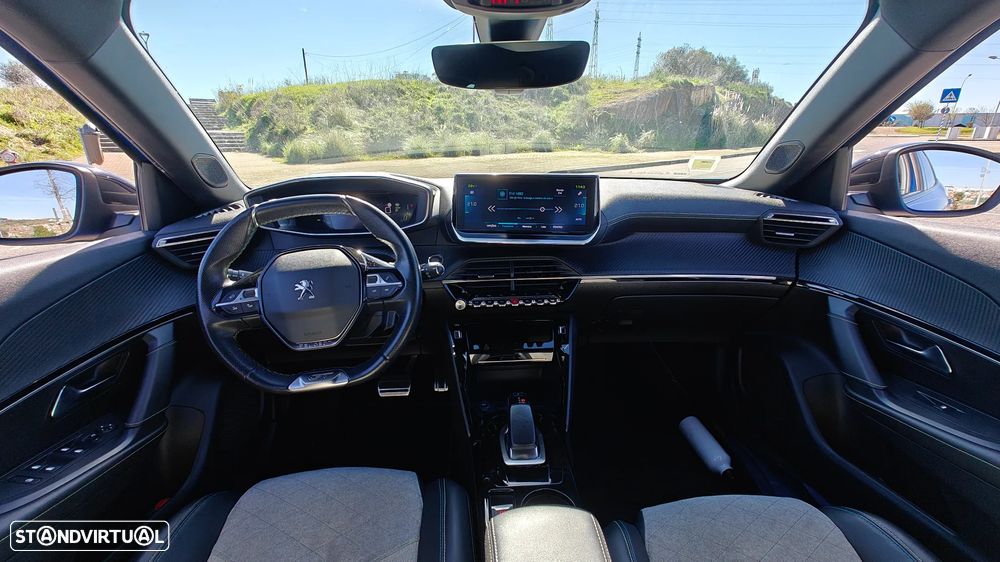 Peugeot e-2008 GT - 5