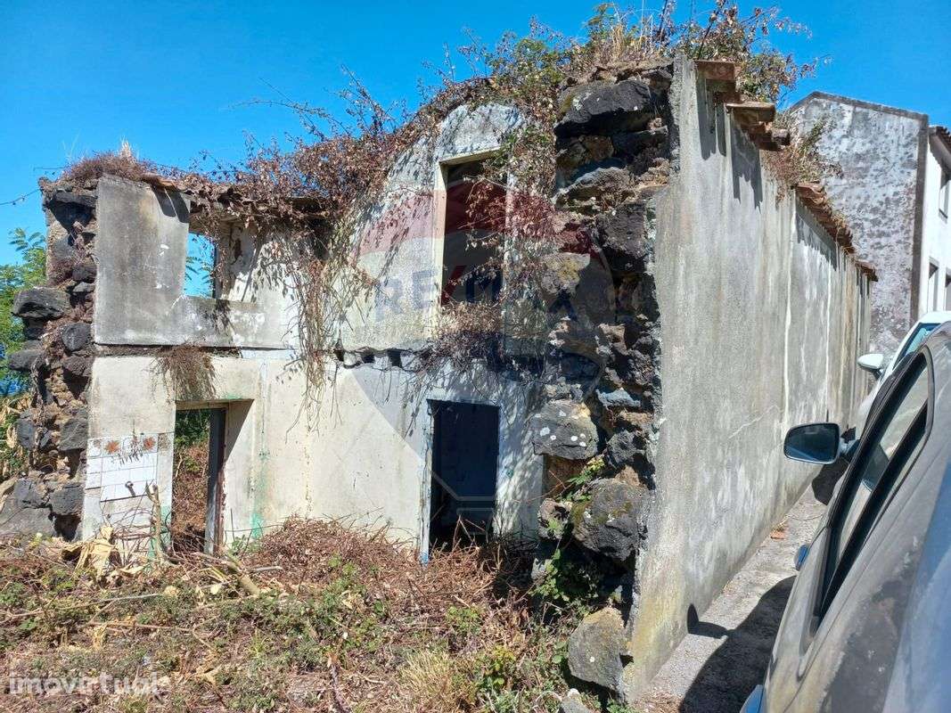 Moradia T1 para venda - Grande imagem: 2/8