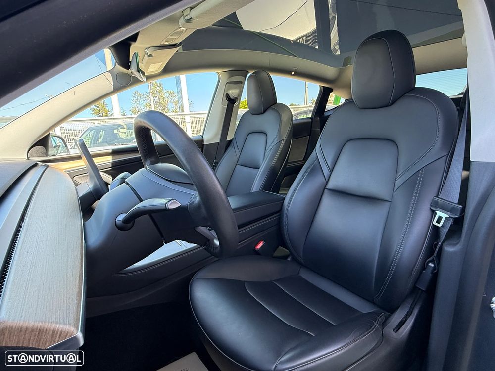 Tesla Model Y Long Range Tração Integral - 19