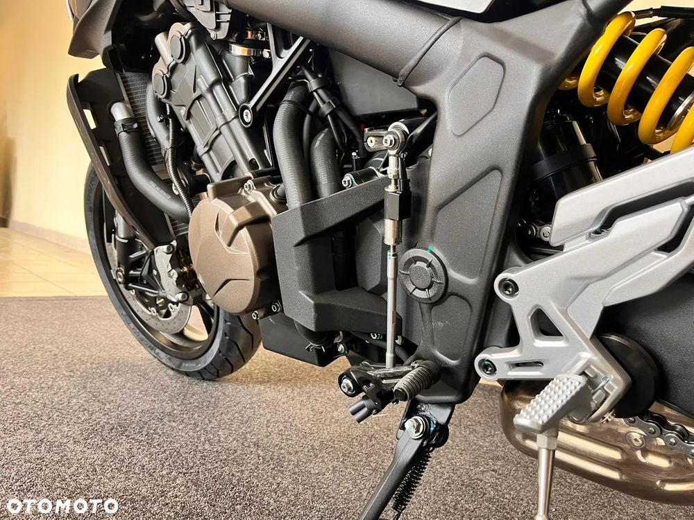 QJMOTOR SRK 800 - 17
