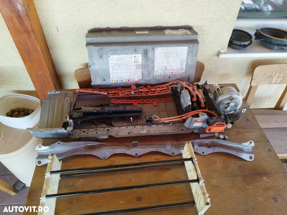 Vand baterie Toyota Prius 3 + o carcasa completa - 9