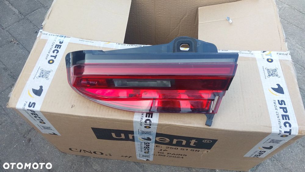 BMW 7 G11 LIFT LCI LAMPA W KLAPĘ PRAWA ORYGINALNA 9854644 EURO - 1