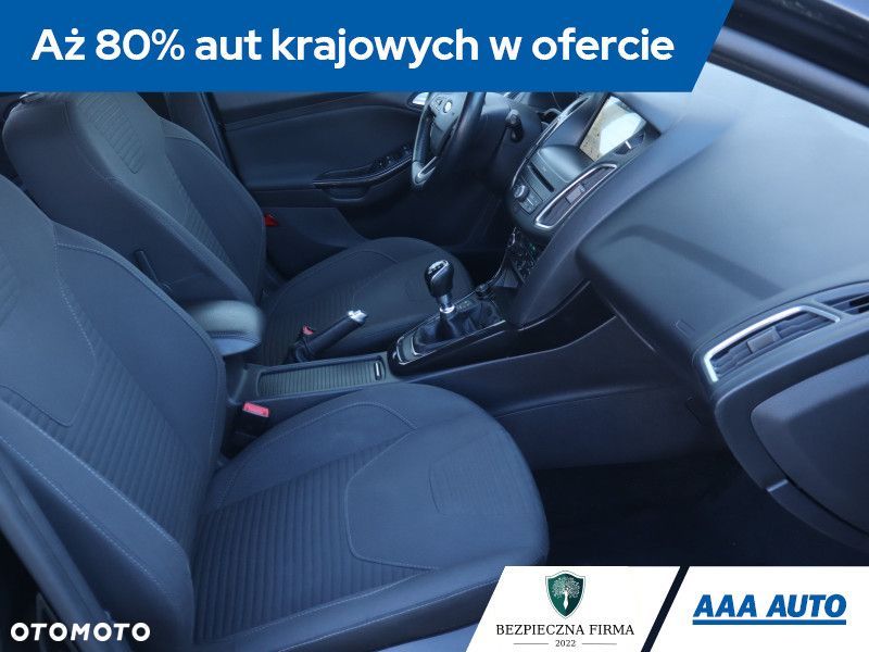 Ford Focus SW - 11
