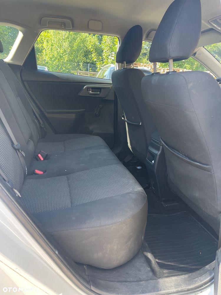 Toyota Auris 1.6 Premium - 9