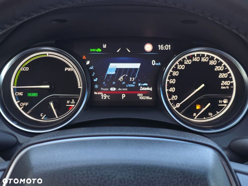Toyota Camry 2.5 Hybrid Comfort CVT - 9