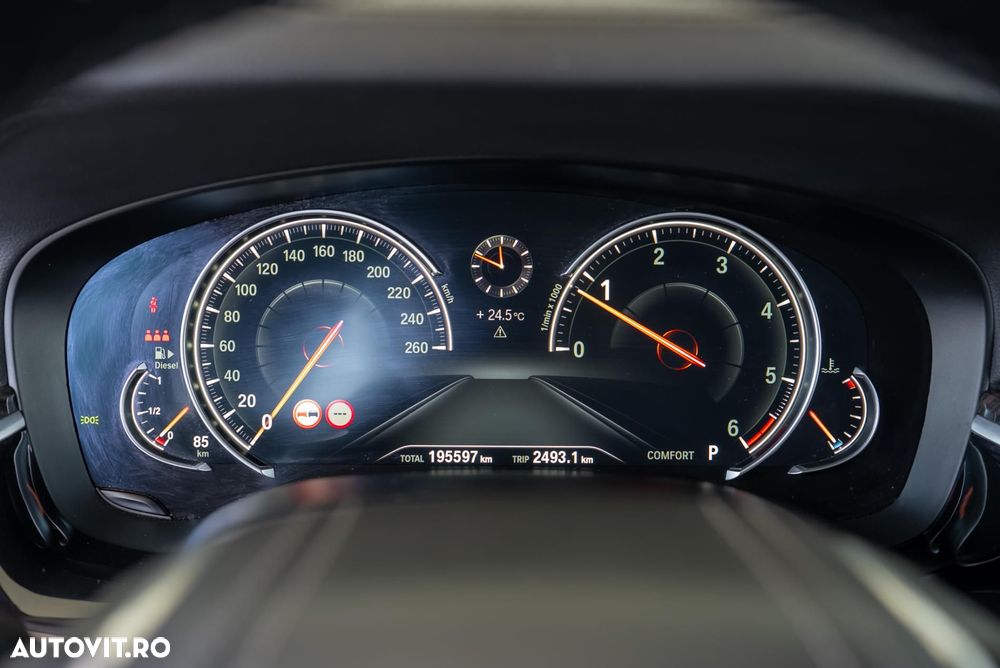 BMW Seria 5 520d Aut. Luxury Line - 18