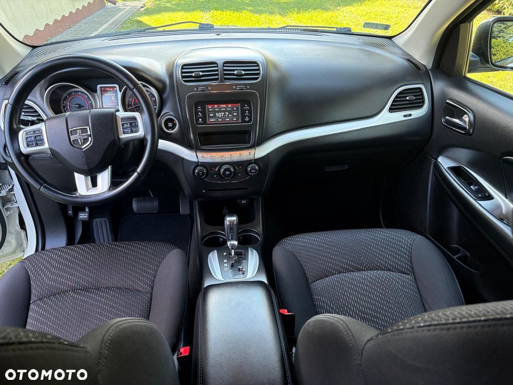 Dodge Journey - 11