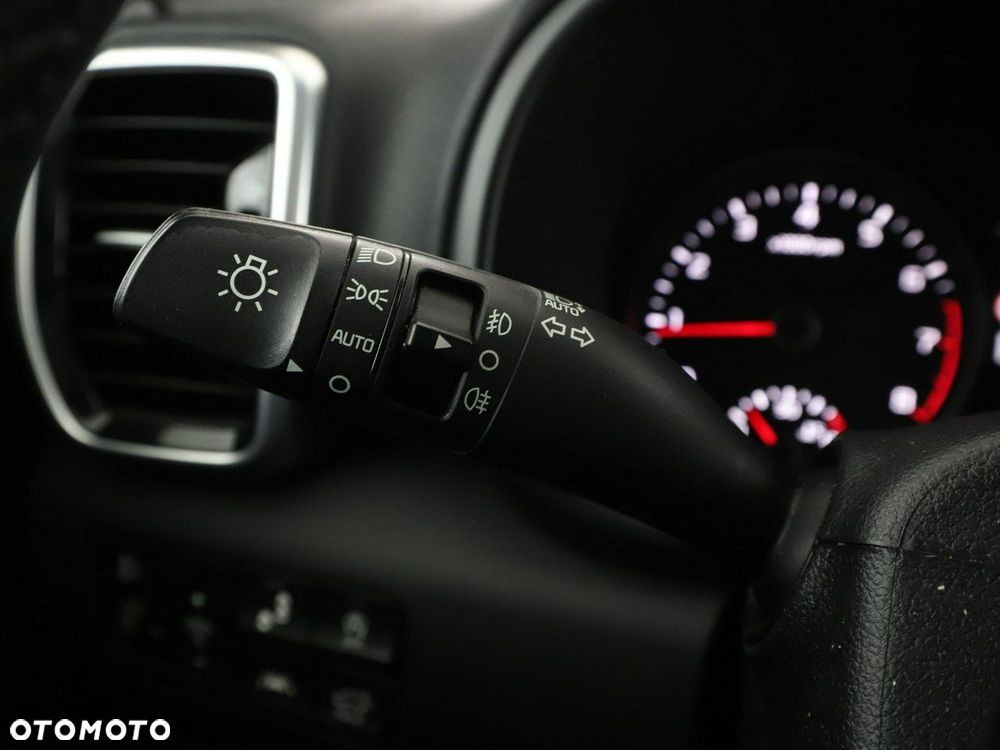 Kia Sportage 1.6 T-GDI AWD DCT PLATINUM - 35