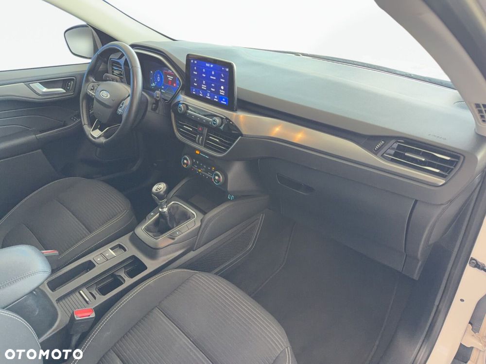 Ford Kuga - 18