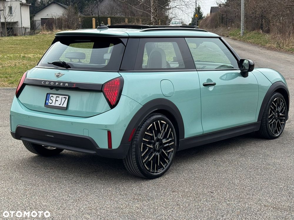 MINI Cooper S Favoured Trim - 8