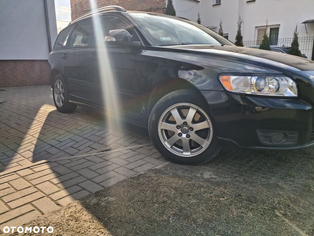 Volvo V50 - 1