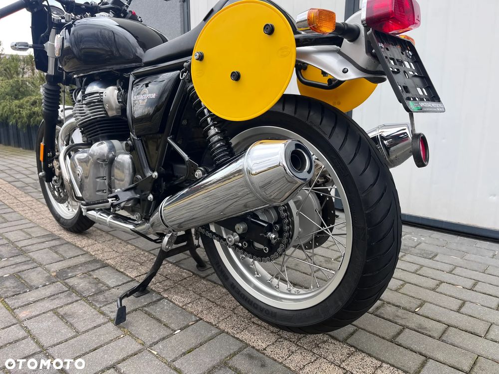 Royal Enfield Interceptor - 15