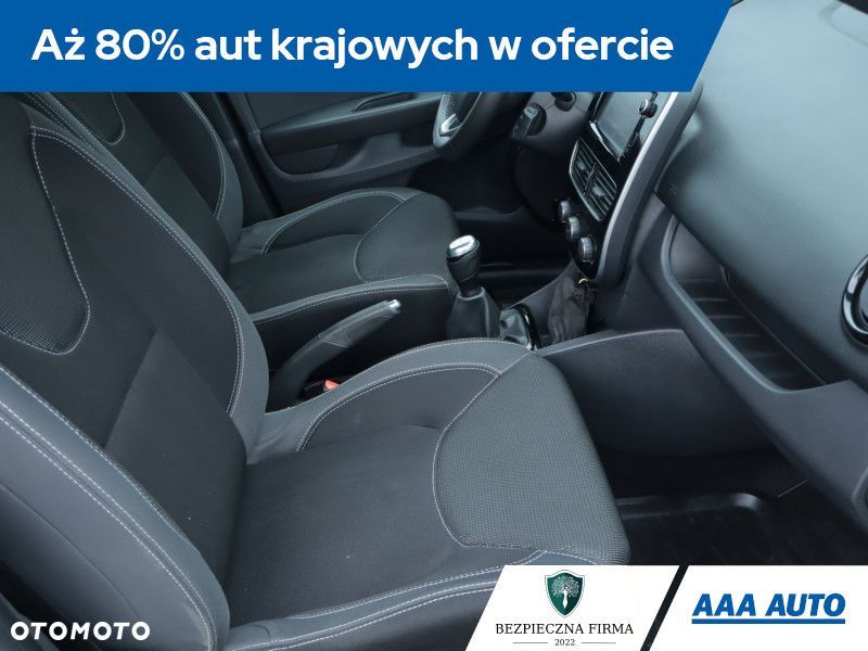 Renault Clio - 11