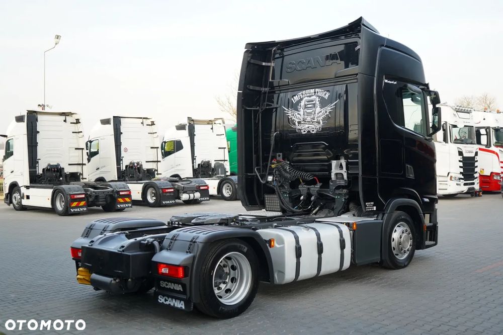 Scania S 500 / RETARDER / LOW DECK / MEGA / BAKI 1 400 L / KLIMA POSTOJOWA / PO ZŁOTYM KONTRAKCIE SERWISOWYM / - 9
