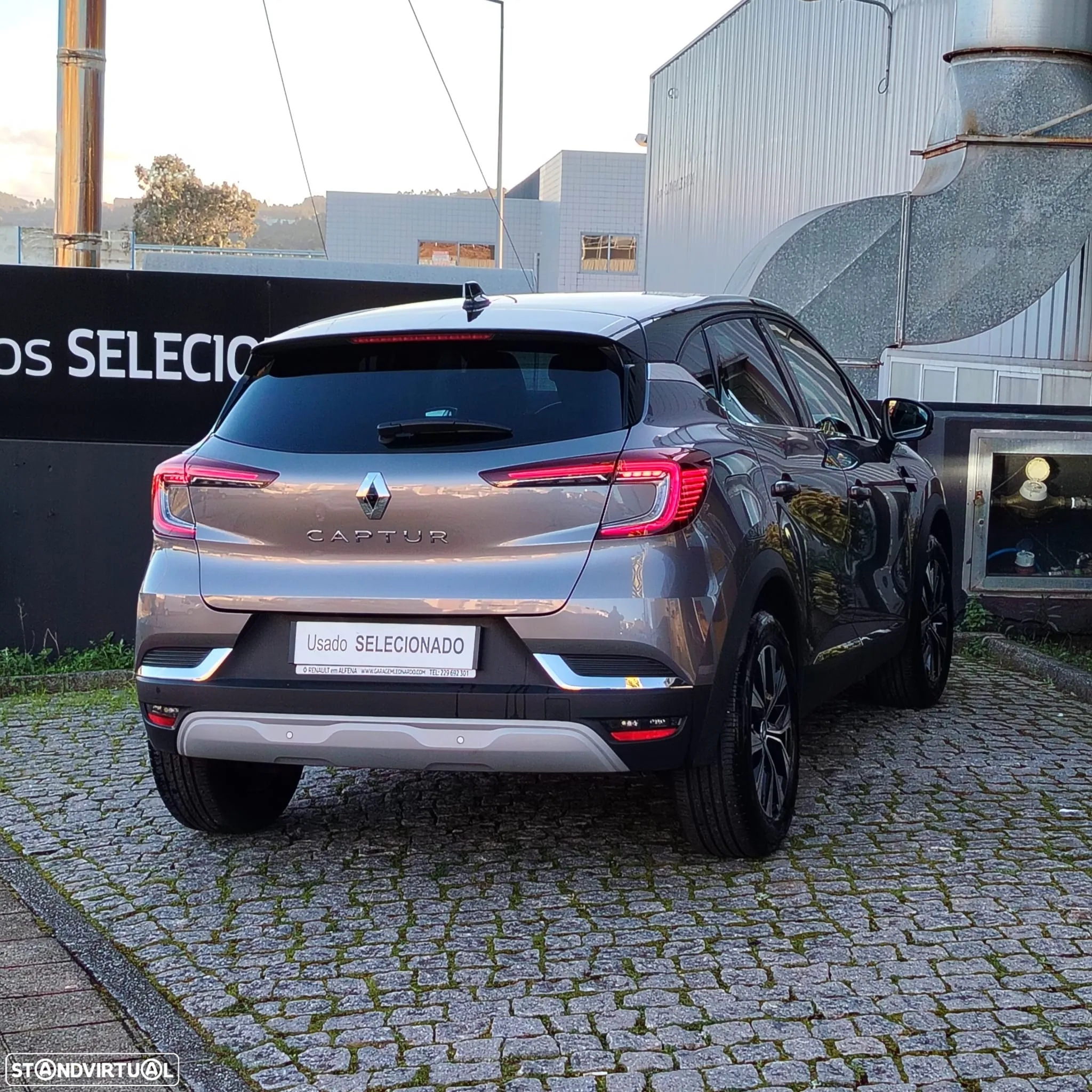 Renault Captur 1.0 TCe Techno Bi-Fuel - 43