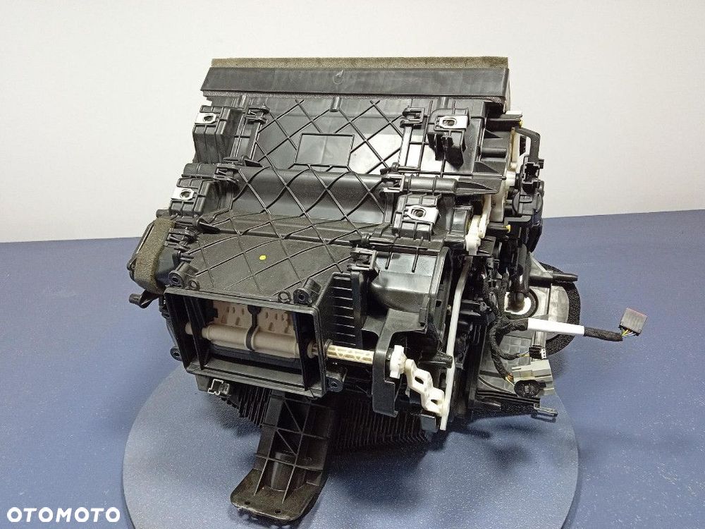 FORD MUSTANG MACH-E NAGRZEWNICA - 1