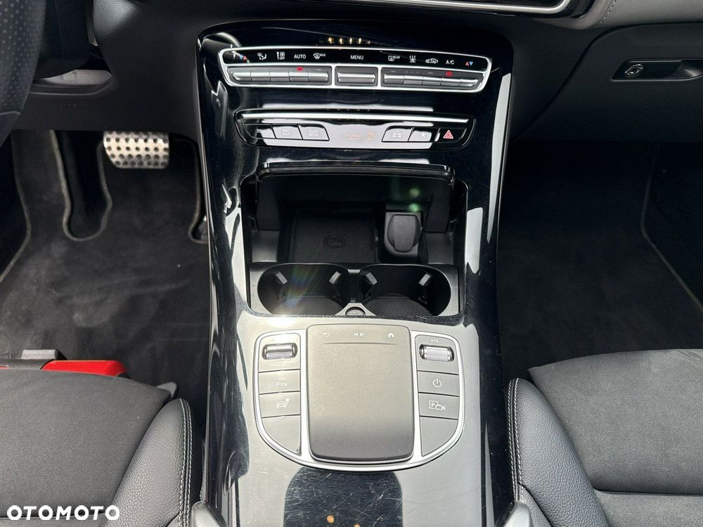 Mercedes-Benz EQC 400 4-Matic Sport - 26