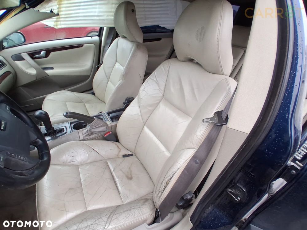 Auto na części - VOLVO V70  WSZYSTKIE CZĘŚCI  SILNIK SKRZYNIA Lakier 492 Silnik Skrzynia Drzwi Klapa Zderzak Lampa Lusterko Szyba Szyberdach Panorama Deska Kokpit Sterownik Moduł Czujnik Licznik Wyświetlacz Kierownica - 6