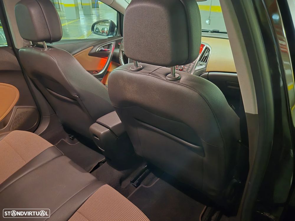 Opel Astra Sports Tourer 1.7 CDTi Cosmo - 34