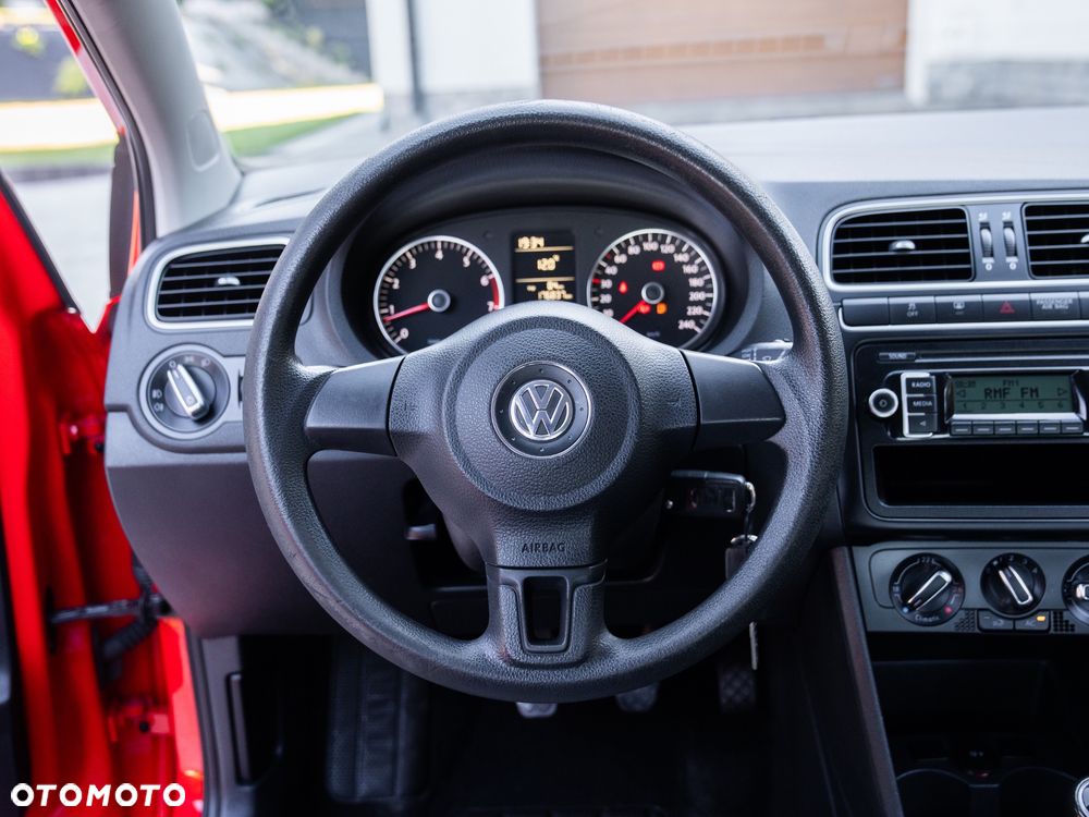 Volkswagen Polo 1.4 Comfortline - 30