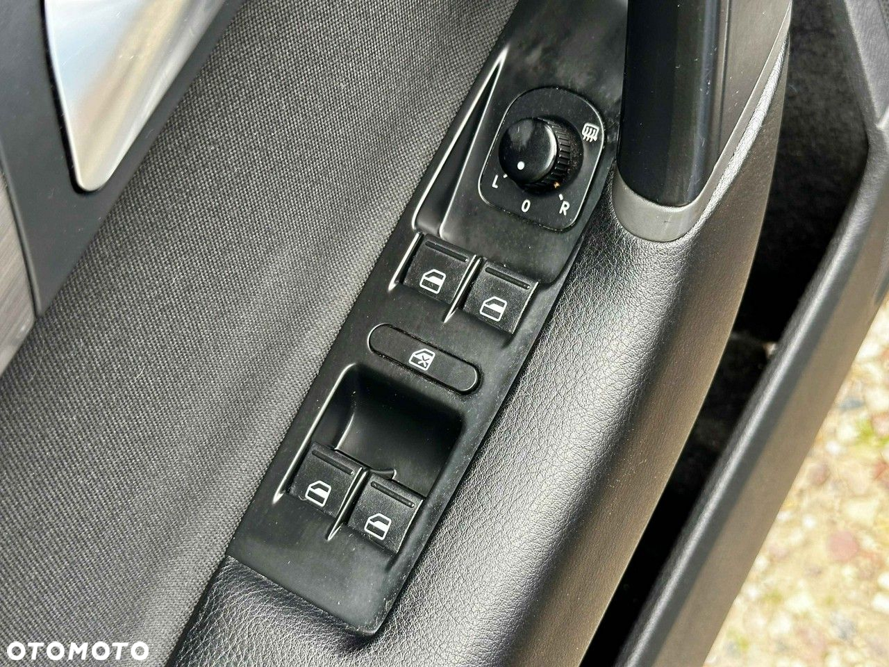 Volkswagen Passat 2.0 TDI Comfortline DSG - 26