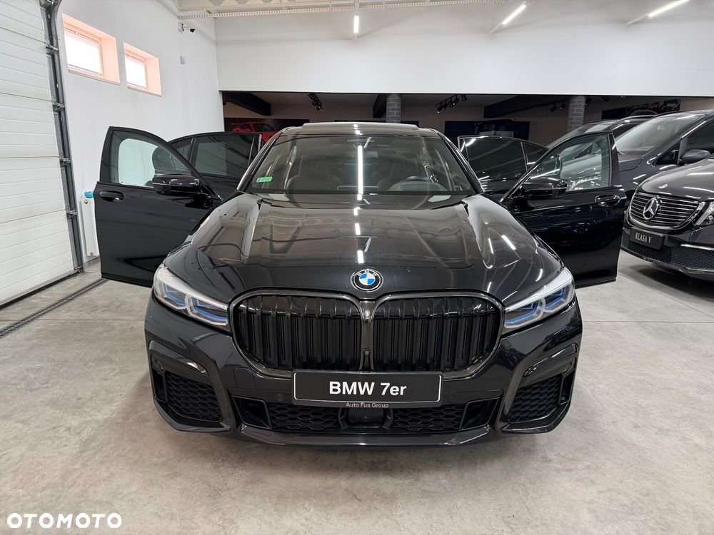 BMW Seria 7 745e sport - 4