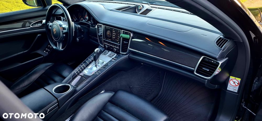 Porsche Panamera - 15