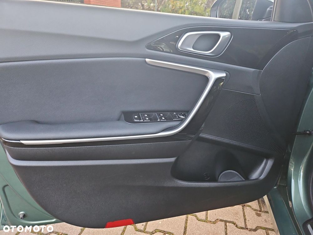 Kia Ceed 1.6 GDI PHEV Business Line DCT - 10