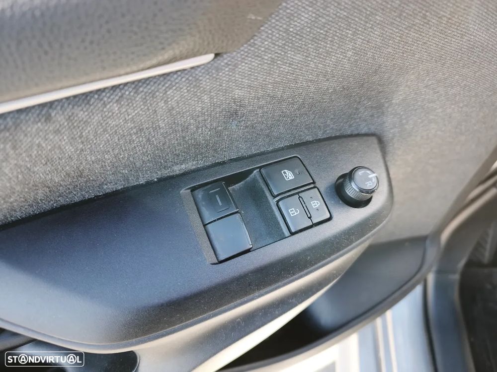 Toyota Yaris 1.0 VVT-i Comfort Plus - 11