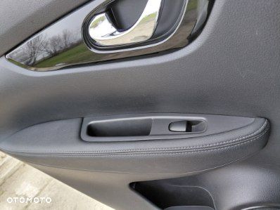 Nissan Qashqai 1.6 dCi 4x4 Tekna S&S - 7