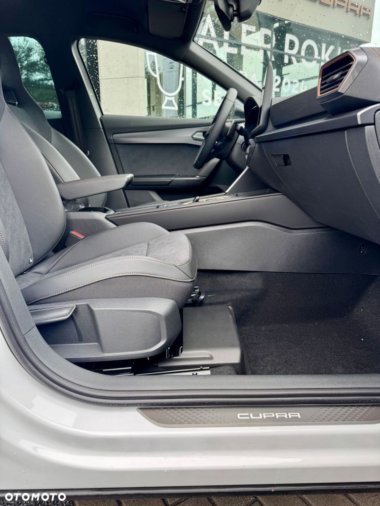Cupra Formentor 1.5 eTSI mHEV DSG - 30