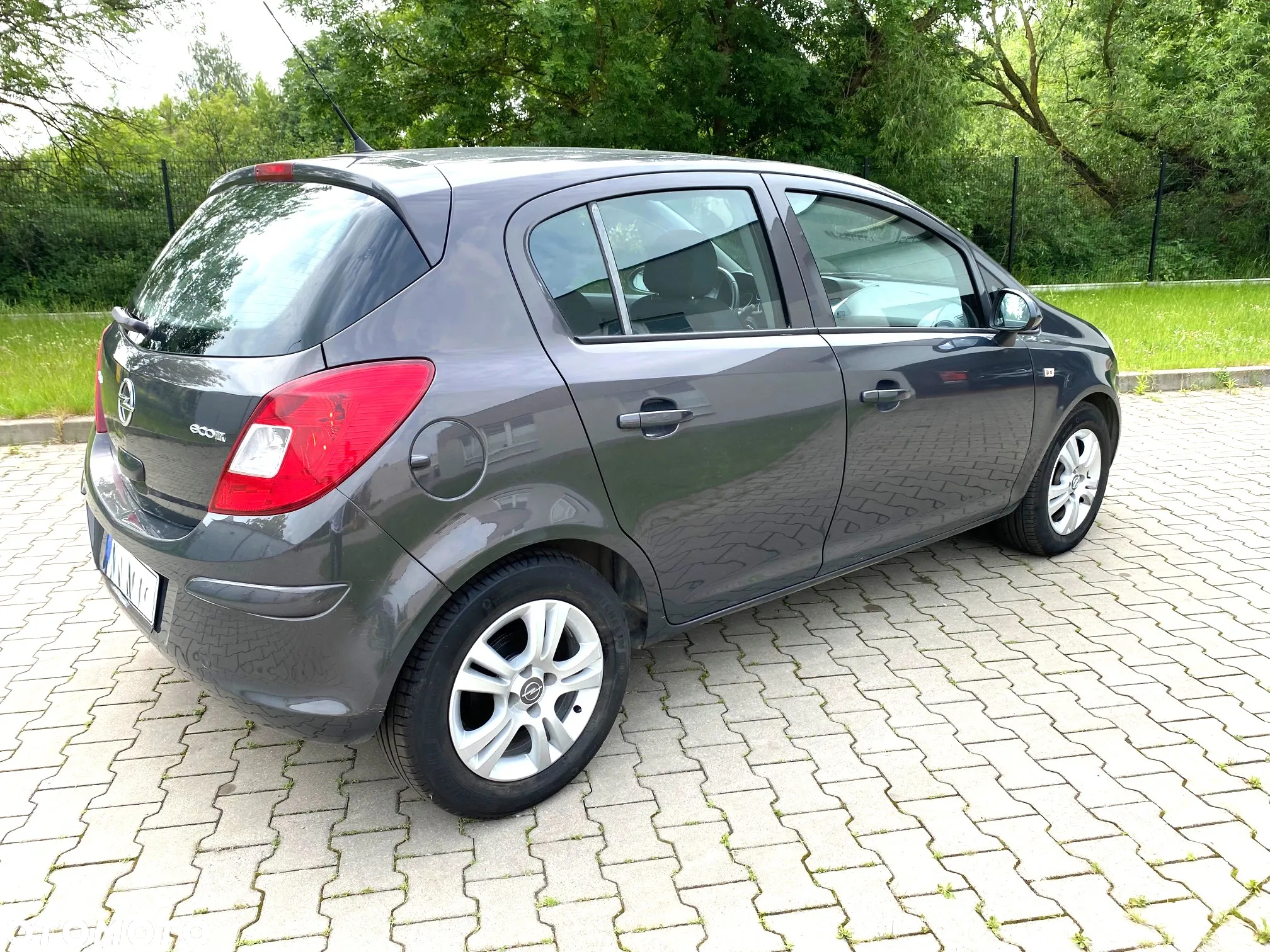 Opel Corsa 1.2 16V Cosmo - 5