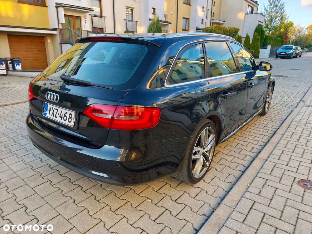 Audi A4 Avant 2012 photo 4