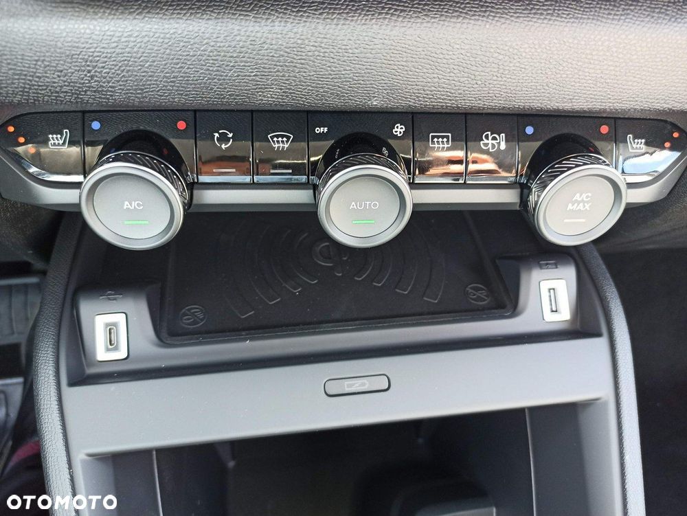 Citroën C4X 1.2 PureTech Max S&S EAT8 - 36