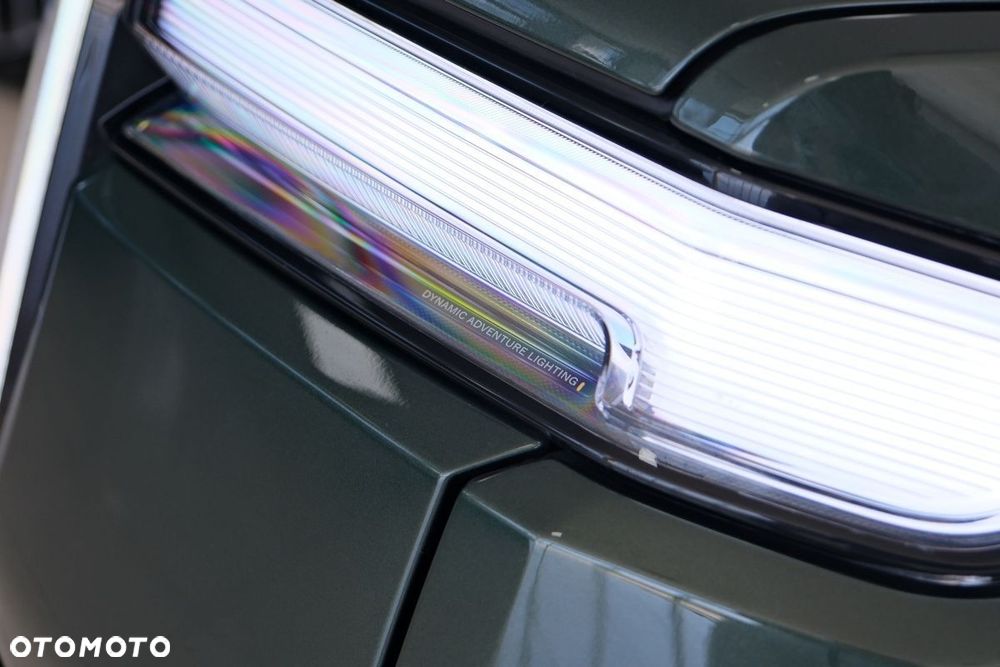 Rivian R1S - 19