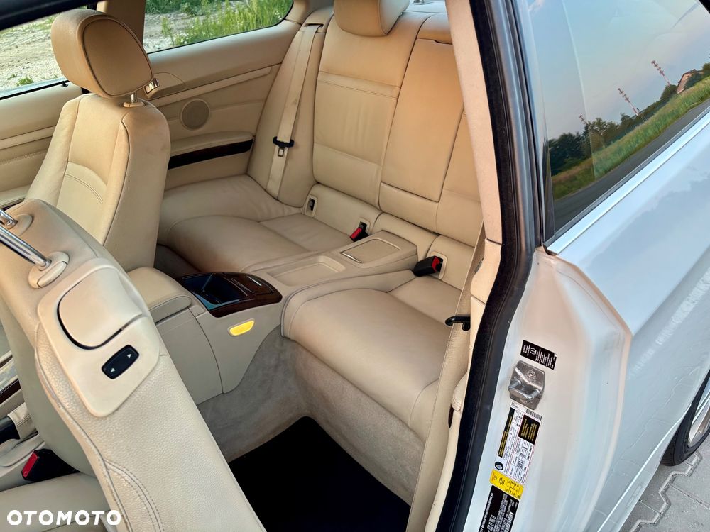 BMW Seria 3 335i - 13
