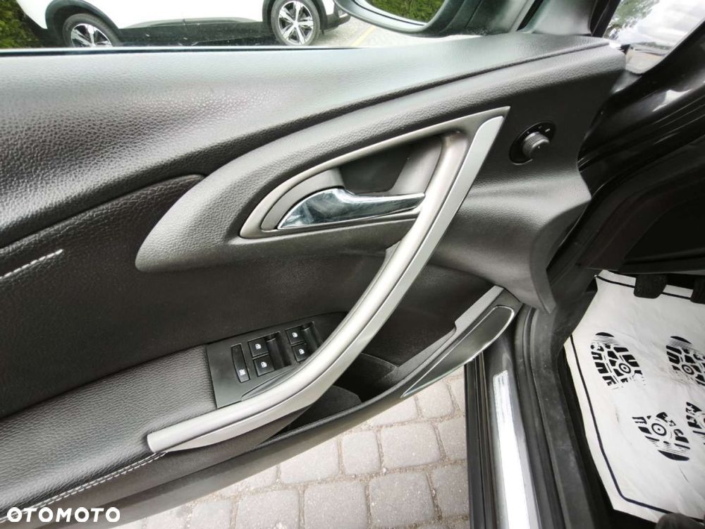 Opel Astra - 11
