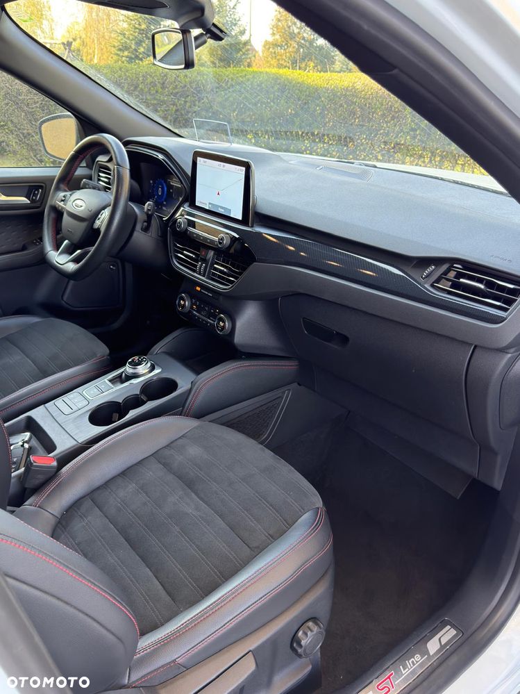 Ford Kuga 2.5P PHEV FWD ST-Line X - 17