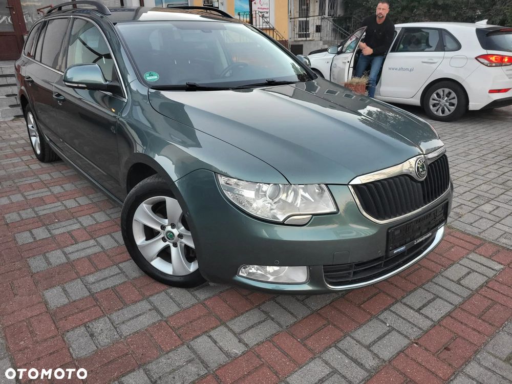 Skoda Superb 2.0 TDI Exclusive - 2
