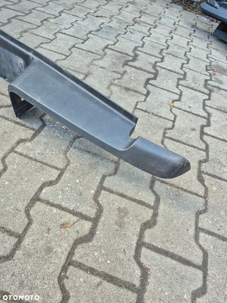 Nissan Navara zderzak tylny 850715XA0A - 2