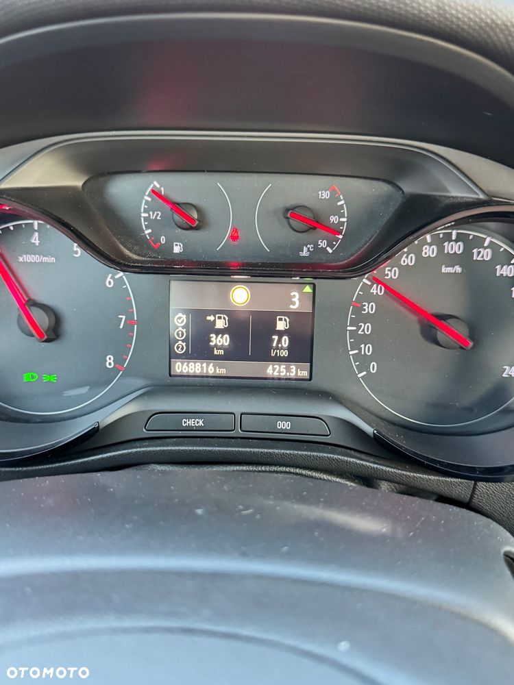 Opel Crossland - 36