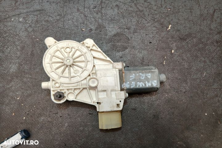 Motoras macara geam fata dreapta 6927028 6927028 BMW Seria 3 E90 [200 - 2