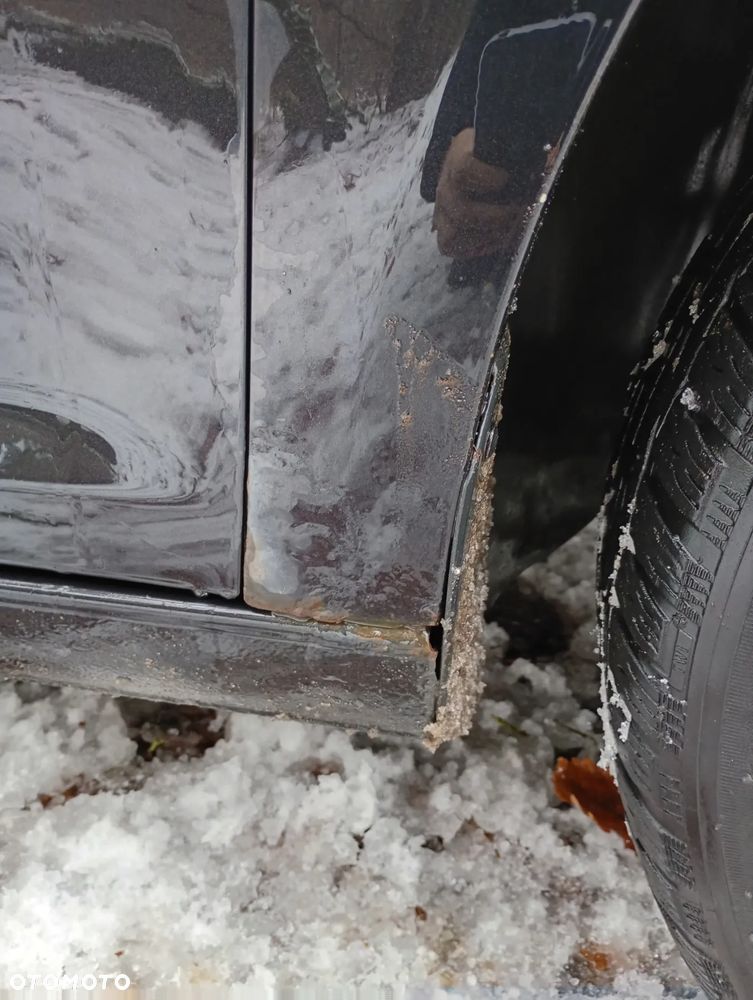 Volkswagen Touran 2.0 TDI Trendline - 20