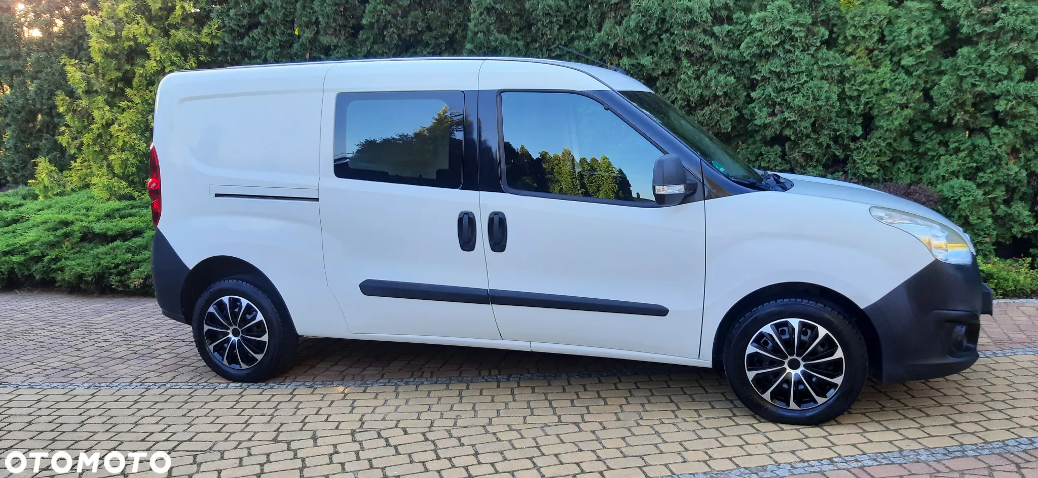 Opel COMBO - 4