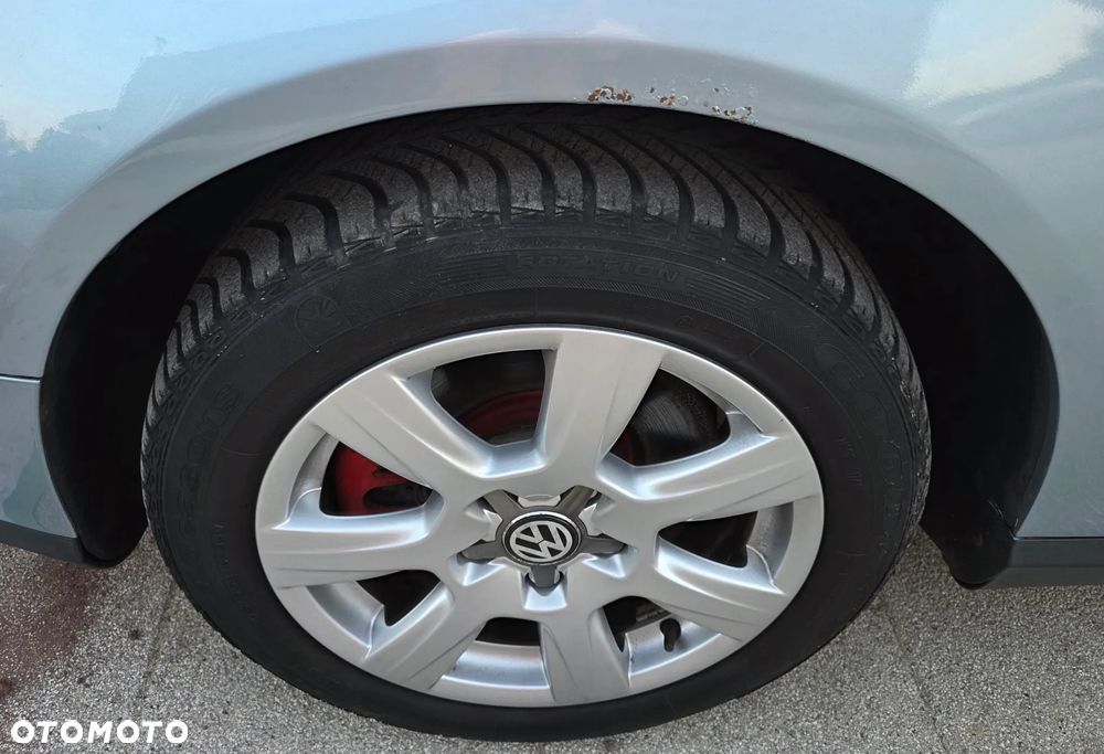 Volkswagen Passat 1.6 FSI Comfortline - 11