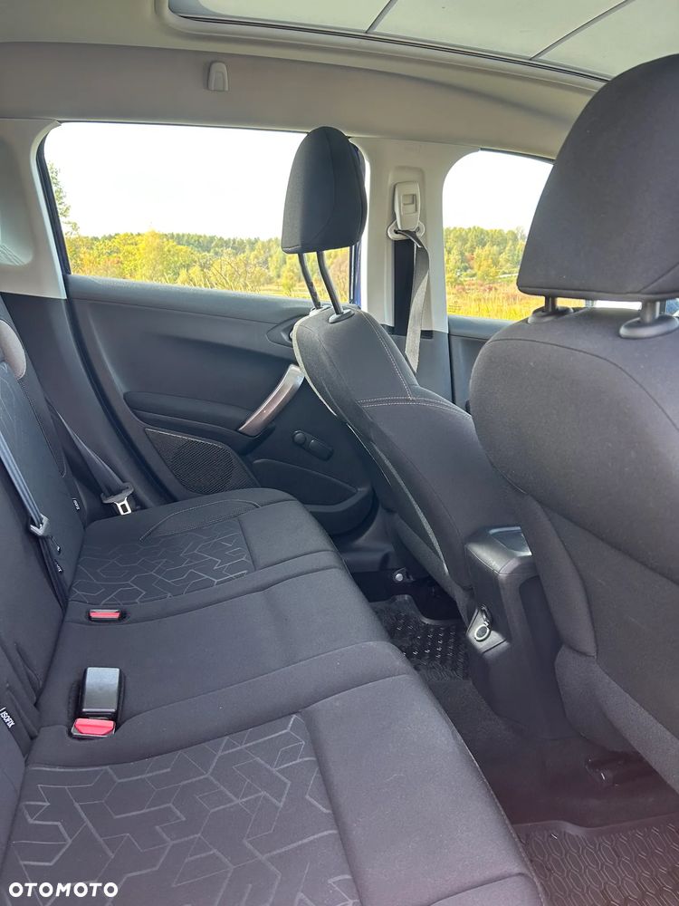 Peugeot 2008 - 18