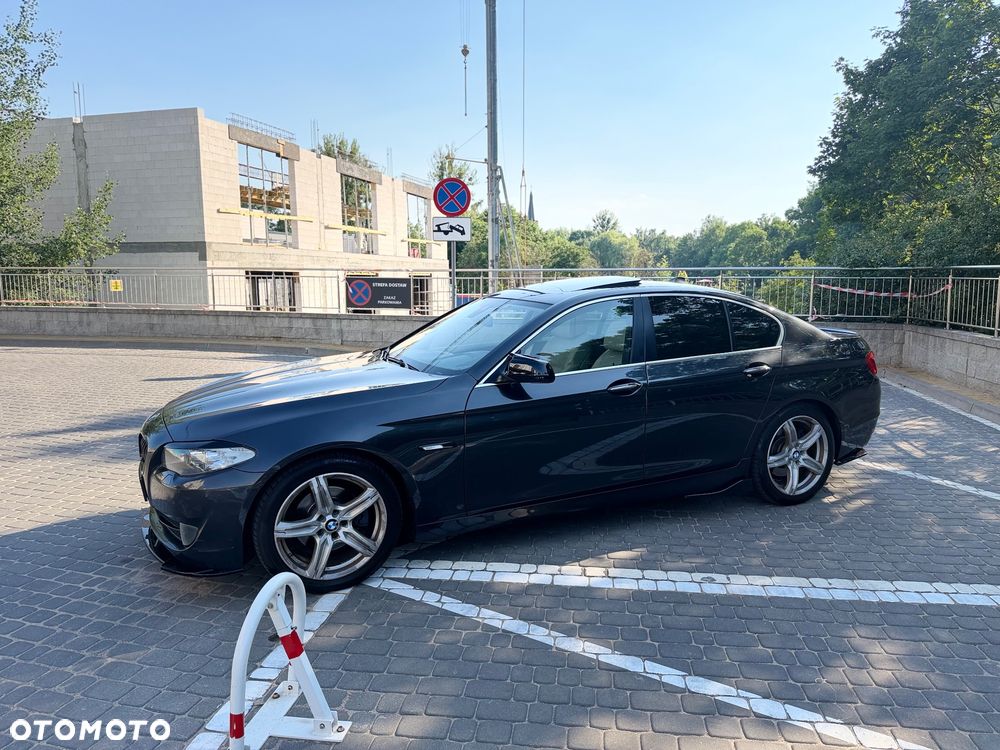 BMW Seria 5 520d xDrive - 8